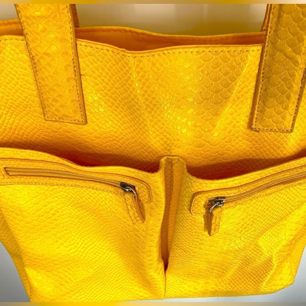 Neiman Marcus Yellow Leather Hand/Shoulder Bag - Picture 6 of 10